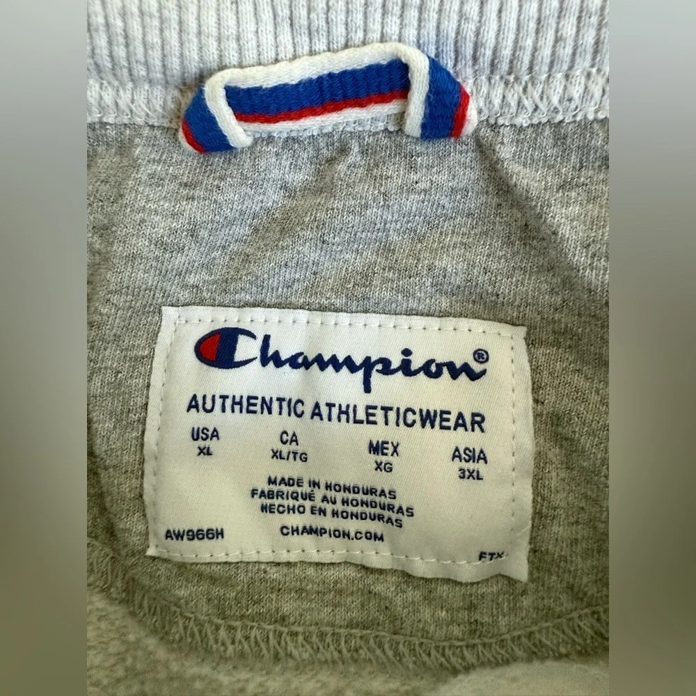 Champion Reverse Weave Crewneck Sweatshirt Gray XL Men’s Athletic Pullover Logo
